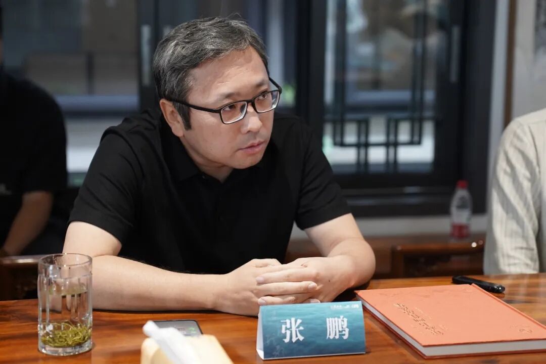 “江载弦歌——从武汉到乐山的人文画卷与精神图景”文献艺术展在四川乐山市开幕，展期至9月15日