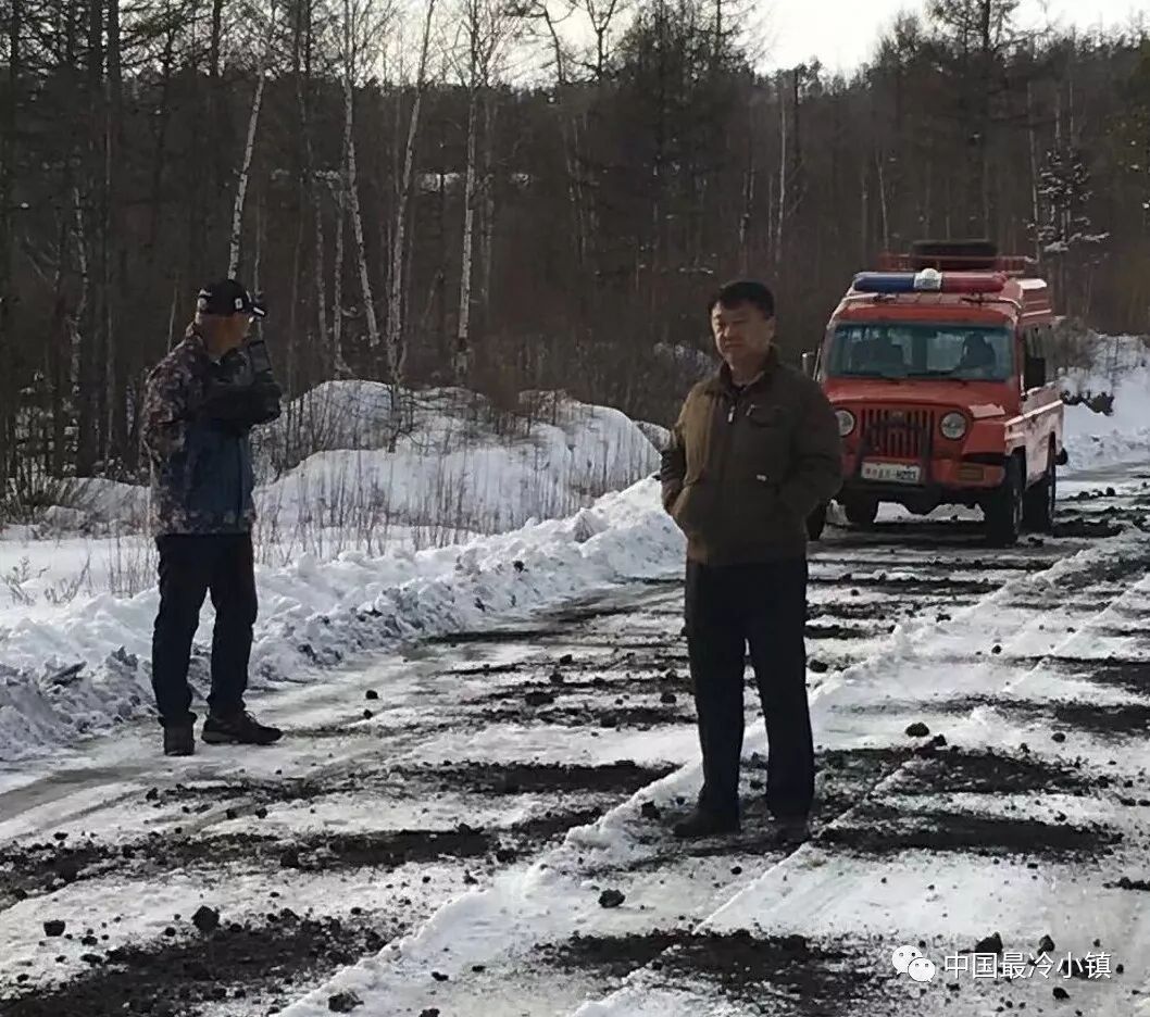 林业局副局长张丕军对呼中区境内主要公路清雪工作进行督导检查 中国最冷小镇 微信公众号文章阅读 Wemp