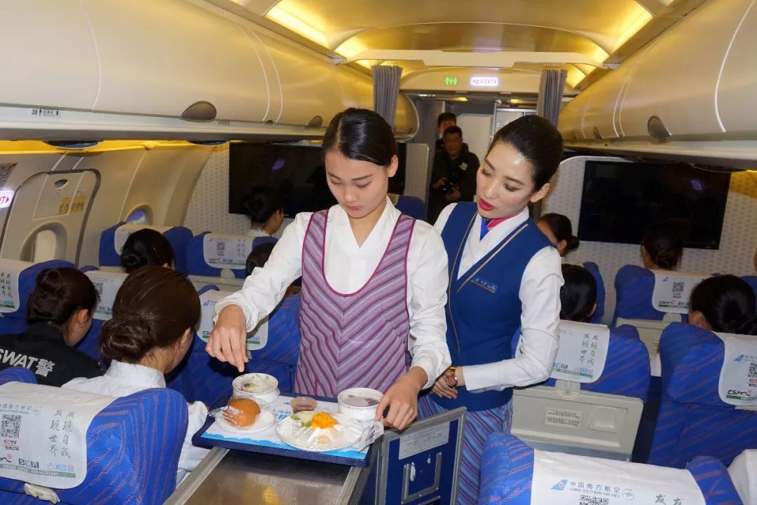 多家航空公司裁撤免費飛機餐 網友：泡麵要上天…… 未分類 第2張