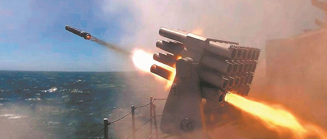 主播说联播 | 解放军实兵演练有人却说你要克制，刚强：该克制的是这些人