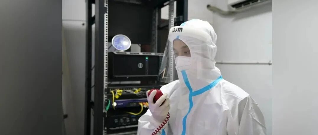 小朋友的睡前故事，被这位警察叔叔承包了