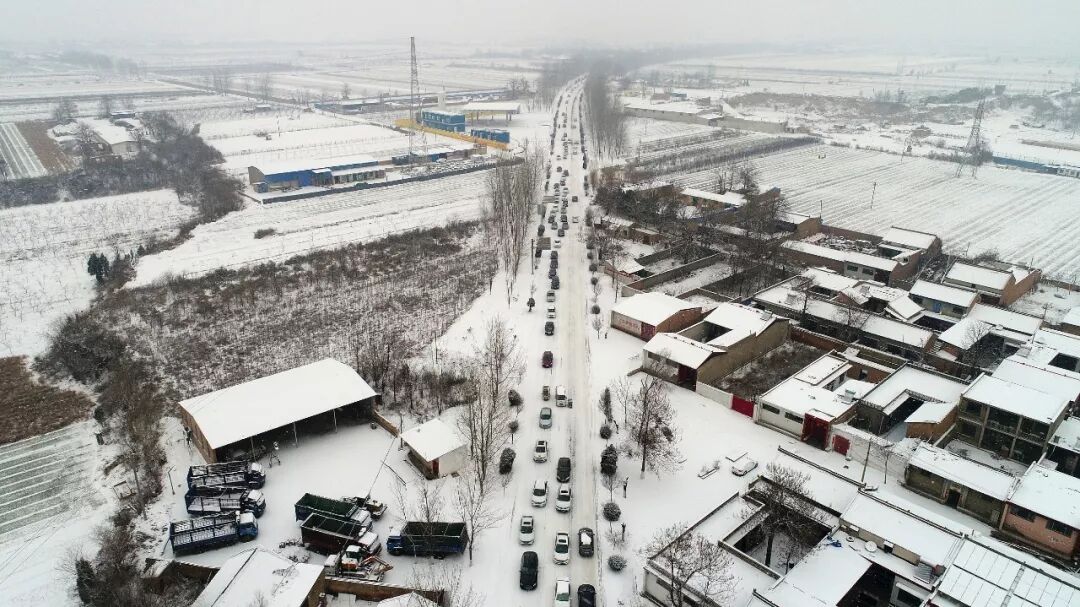 上海下雪城市_目前正在下雪的城市_城市天际线如何下雪