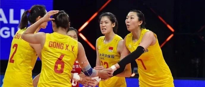 赢了！中国女排，再接再厉！