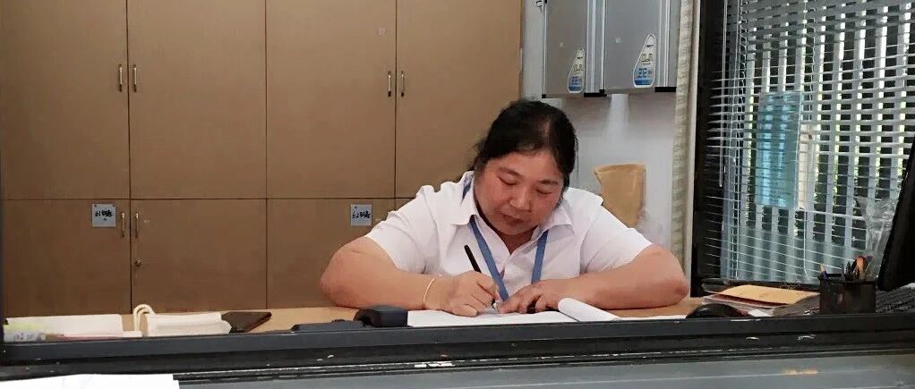 卧虎藏龙！宿管阿姨陪考，一次性通过