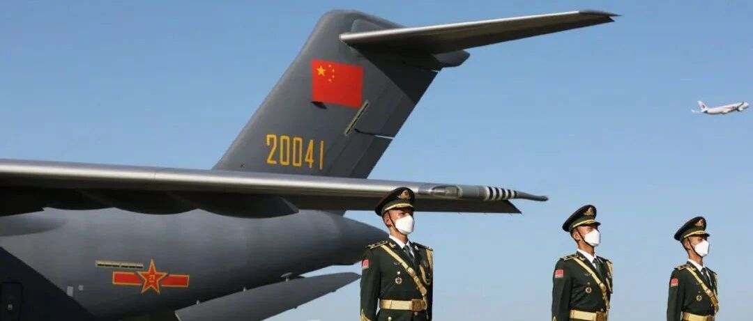 这些刷屏瞬间，让人动容！