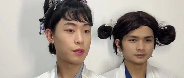 “男寝甄嬛传，女寝水浒传”，封校大学生花样百出，多少有点社牛