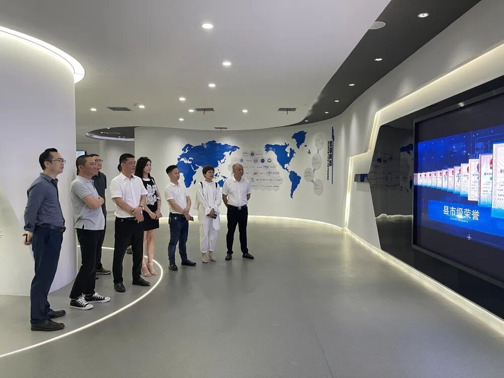 伏尔特医疗器械怎么样走名企 促发展 ｜ 嘉兴市福建商会走进浙江伏尔特医疗器械股份有限公司_https://www.jmylbn.com_新闻资讯_第5张