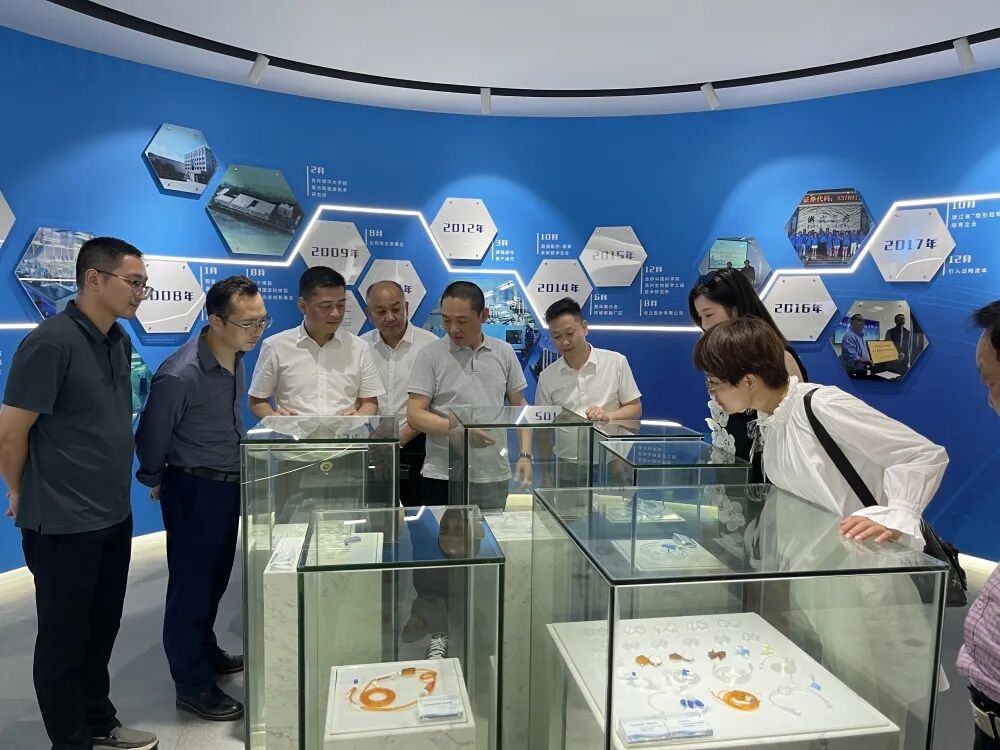 伏尔特医疗器械怎么样走名企 促发展 ｜ 嘉兴市福建商会走进浙江伏尔特医疗器械股份有限公司_https://www.jmylbn.com_新闻资讯_第8张
