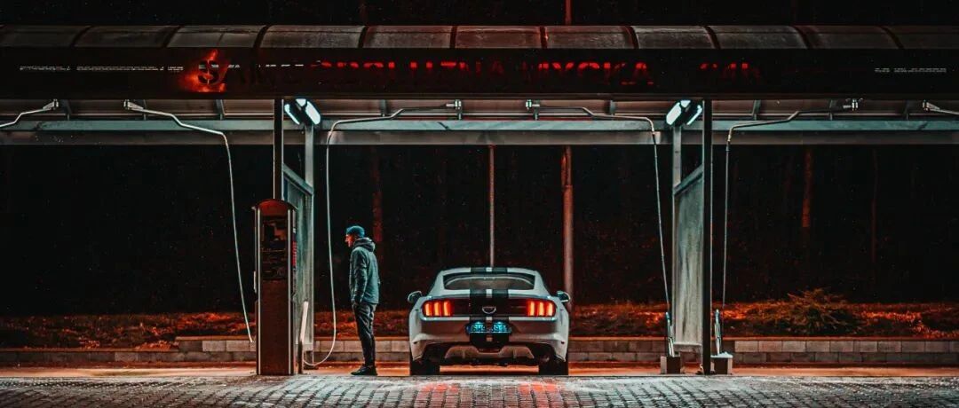 油价再涨，也别买电动车