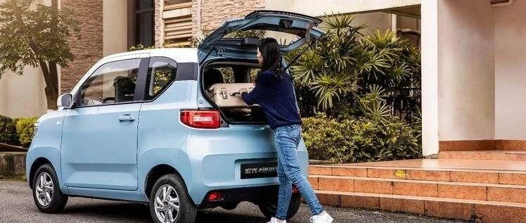 2.88万的宏光MINI EV给特斯拉又上了一课