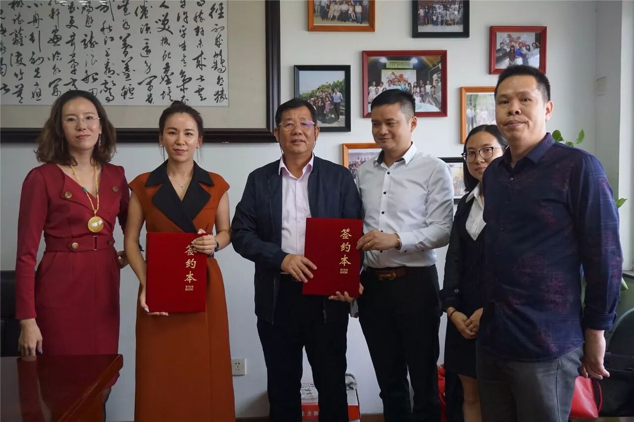 热烈祝贺：【广州大学＆优吸环保校企合作联合室内环境研究中心】成立了