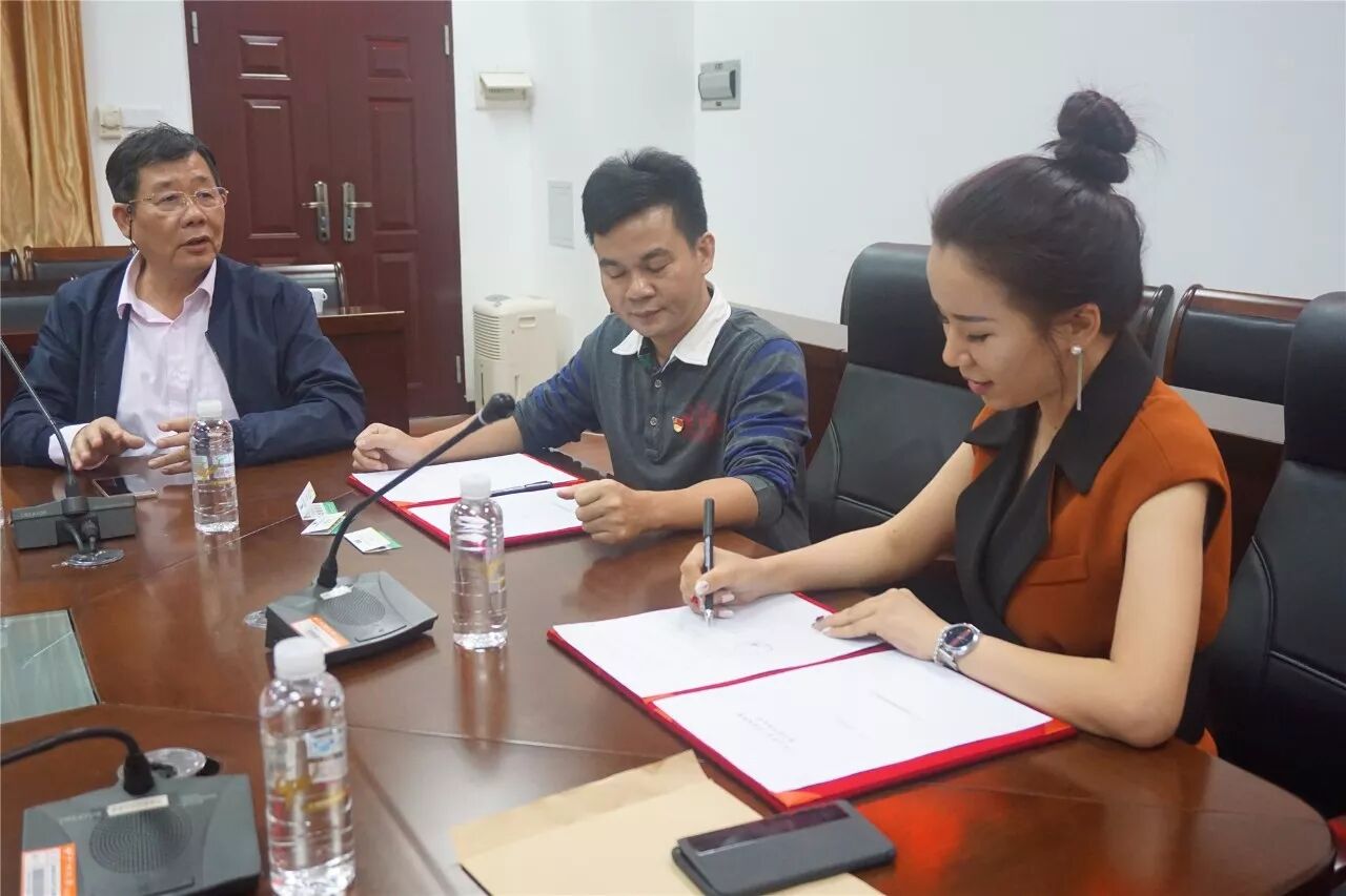 热烈祝贺：【广州大学＆优吸环保校企合作联合室内环境研究中心】成立了