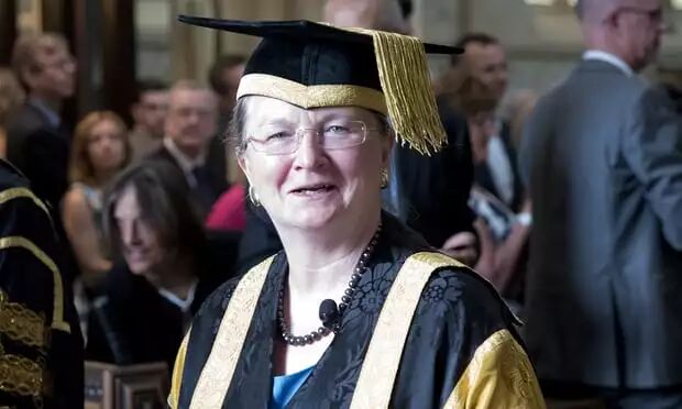 巴斯大学副校长格丽妮斯·布雷克威尔