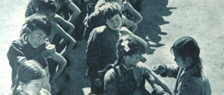 美药企惊现“天花病毒”冷冻瓶？折磨人类数年的传染病，是如何被连根拔起的