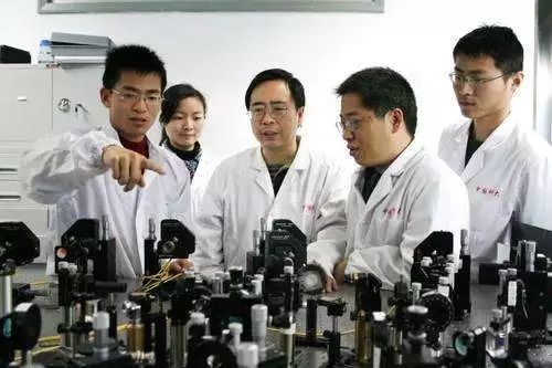 中国科学技术大学的潘建伟团队
