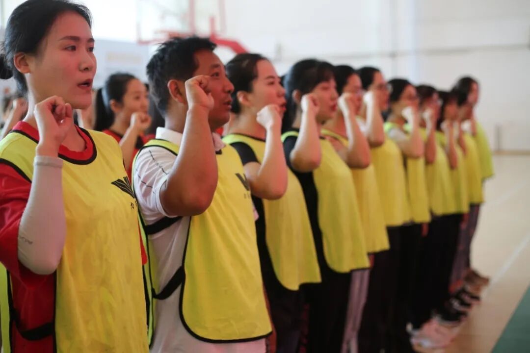 团建队名_让激情凝聚力量_凝心聚力精彩绽放