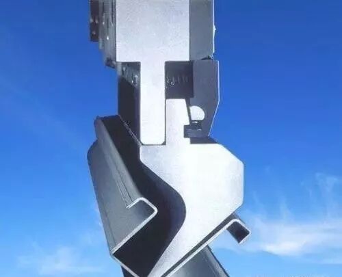 “最小”折弯模具折弯概念及计算方式，拿走不谢！的图2