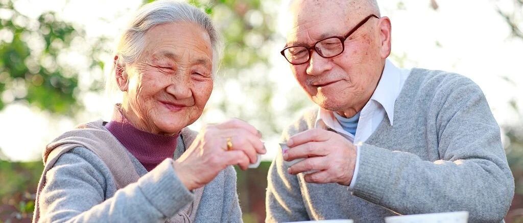 丝巾、保温杯靠边站，它才是中老年人真正的标配！懂养生的人都在用