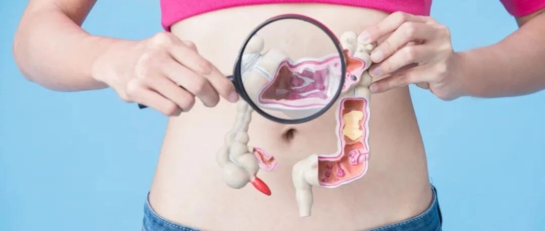 她的黑肠子竟引发 3.5亿人关注，专家警告：便秘千万别这么做！