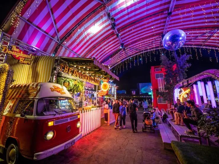 布里斯班美食街市场的食品摊 © 昆士兰州旅游及活动推广局版权所有