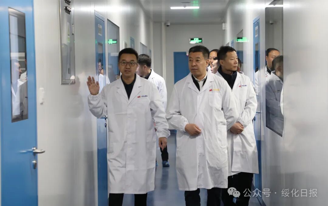 陈立军到庆安县宣讲全国两会精神并调研