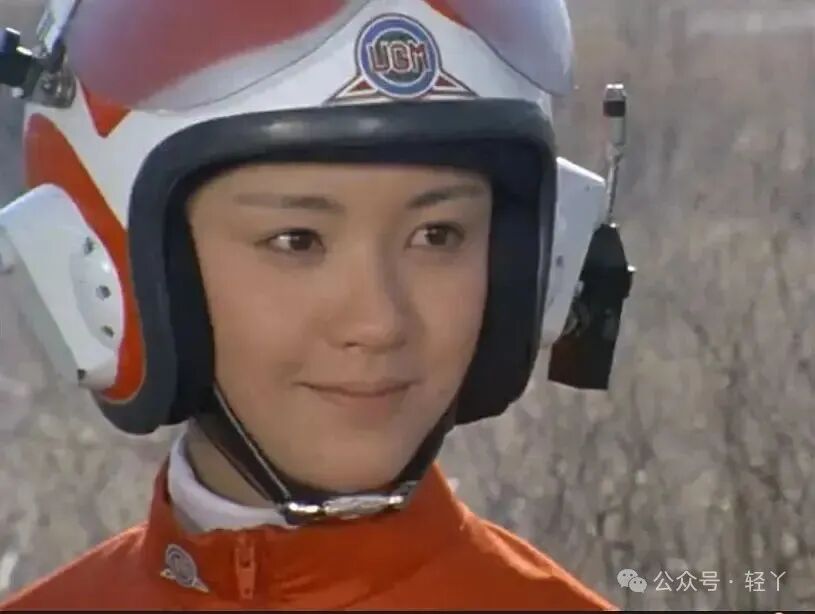 星凉子为尤莉安奥特曼的人间形态,于爱迪奥特曼第43集初次亮相.