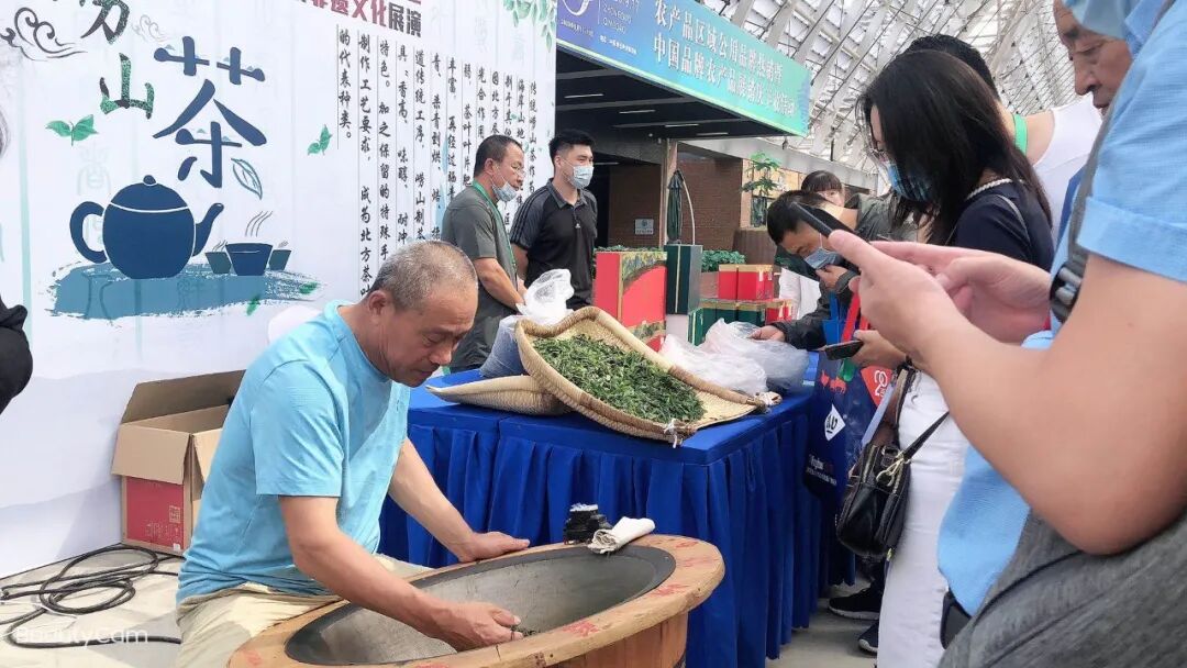 农产品区域公用品牌热销暨中国品牌农产品展销庆丰收活动在青岛开幕(图13)