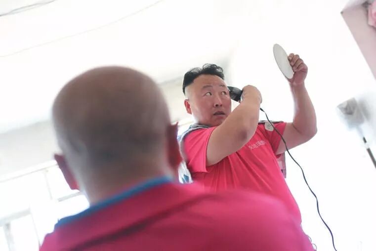 ����!ÿ�����λ����˿����� ��λ�ĸ����