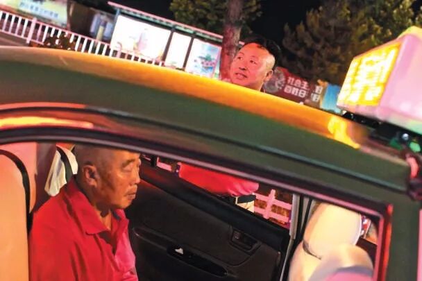 ����!ÿ�����λ����˿����� ��λ�ĸ����