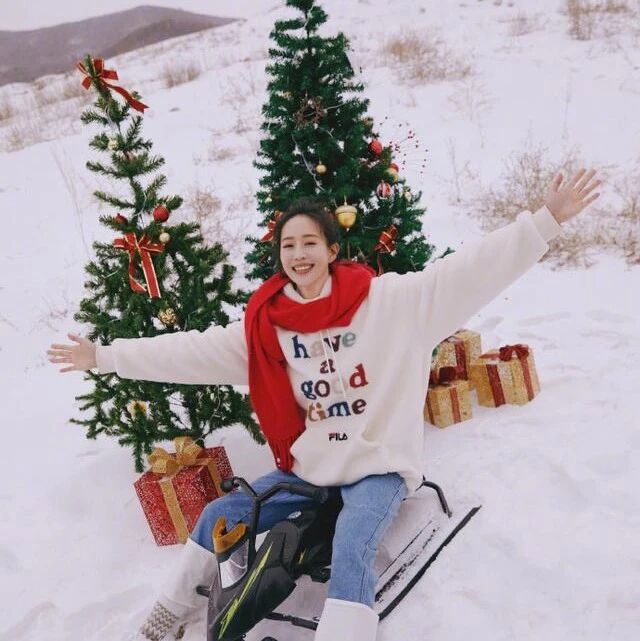 40岁张钧甯状态太好了,穿衣简约又气质,不刻意减龄看着舒服