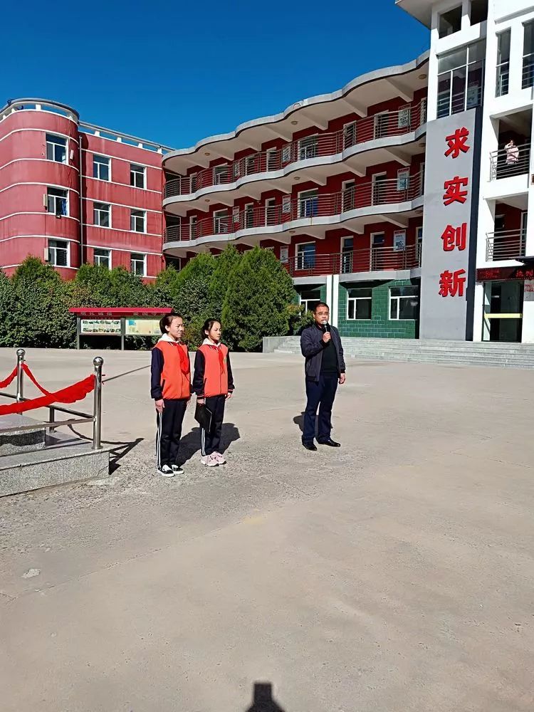 呼和浩特新营小学图片