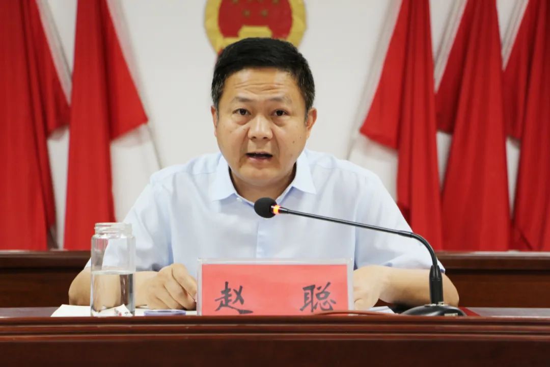 党委委员,纪委书记,监察室主任于志明分析了近年来南沙河镇存在的突出