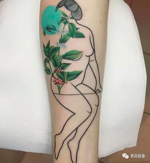 超抽象纹身图，看得懂的都是天才~