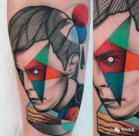 超抽象纹身图，看得懂的都是天才~