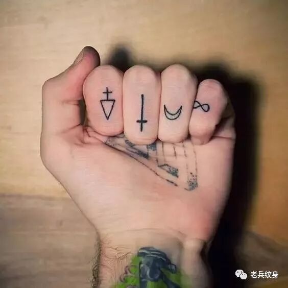 50款手指微纹身，这里可能有你喜欢的款~