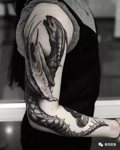 生活不止眼前的苟且，还有远处的黑暗