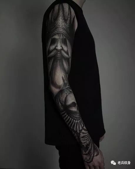 生活不止眼前的苟且，还有远处的黑暗