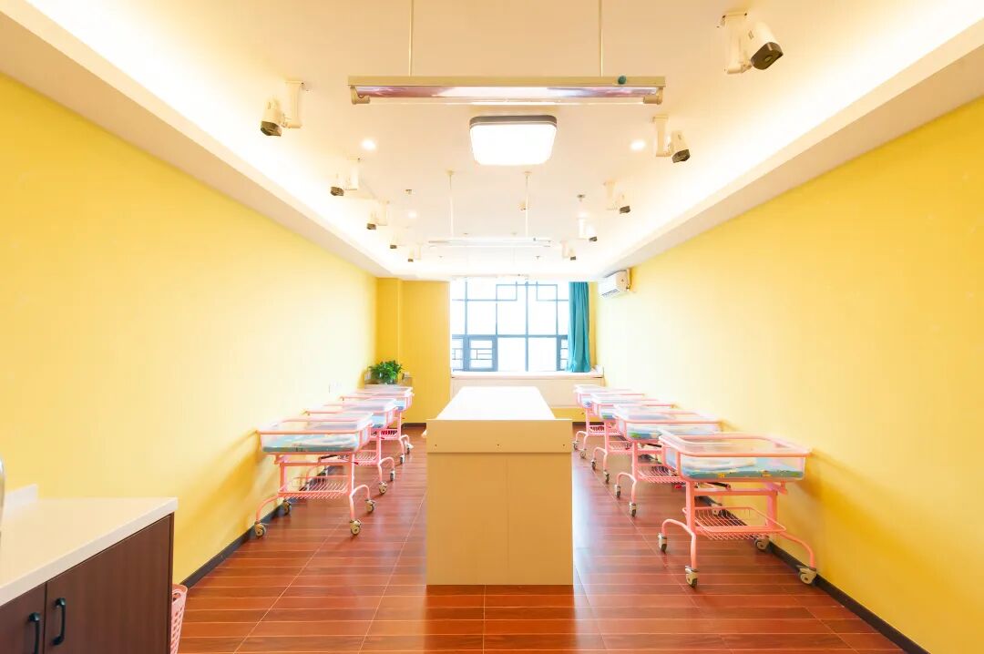 月子中心需要什么資質(zhì)_月子中心多少錢(qián)一月_在月子中心