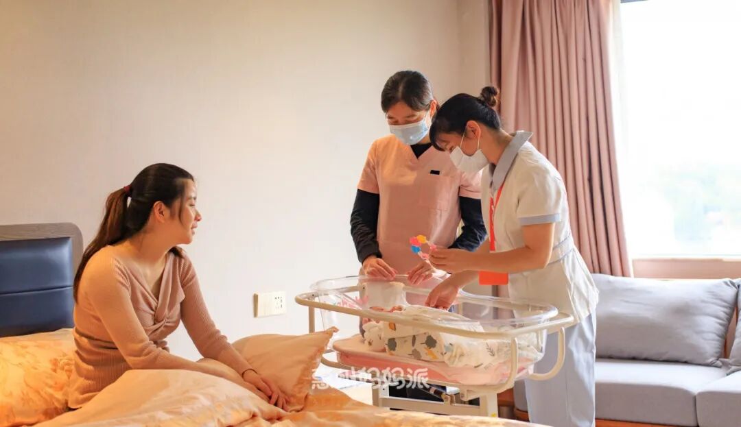 月子中心需要什么資質(zhì)_月子中心多少錢(qián)一月_在月子中心