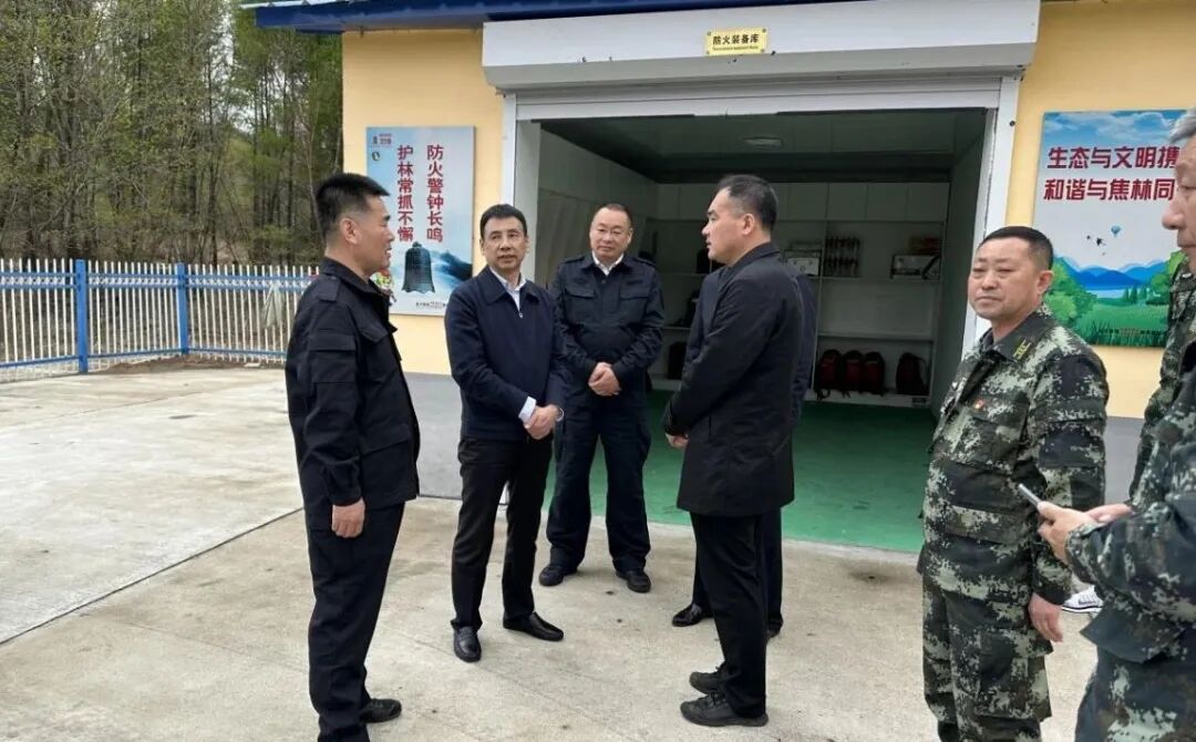 省林草局党组书记局长侯绪珉到五大连池风景区调研