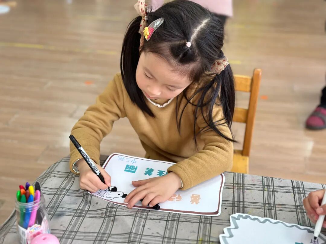 护鸟牌怎么写萌娃故事丨嗨！小鸟_https://www.jmylbn.com_新闻资讯_第38张