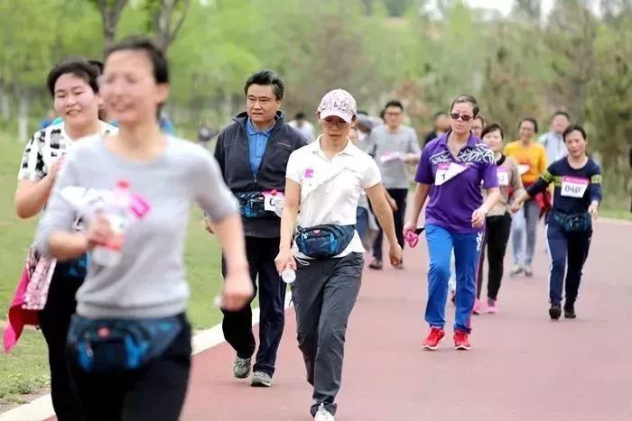 喜歡散步的注意！央視提醒：換種走法，生病風險降一半 健康 第10張