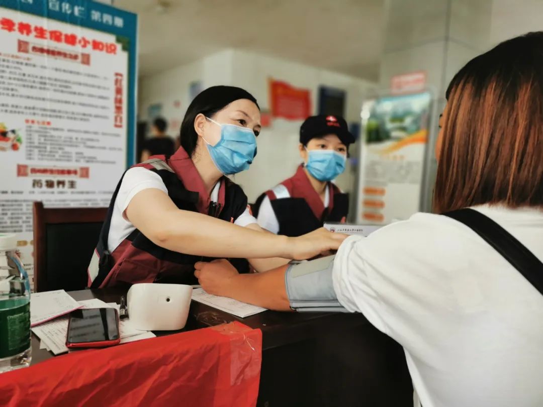 服務基層 共同提升 江西省中醫院專家在餘幹縣中醫院開展義診 健康 第12張