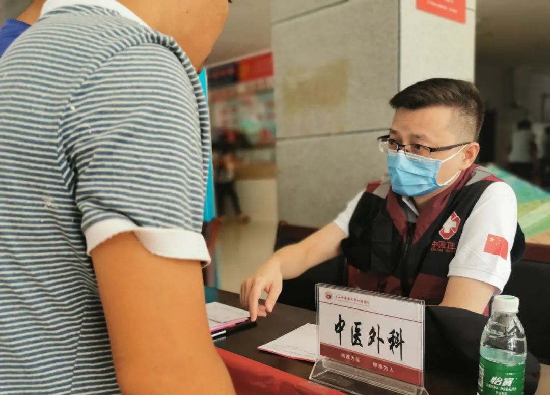 服務基層 共同提升 江西省中醫院專家在餘幹縣中醫院開展義診 健康 第9張