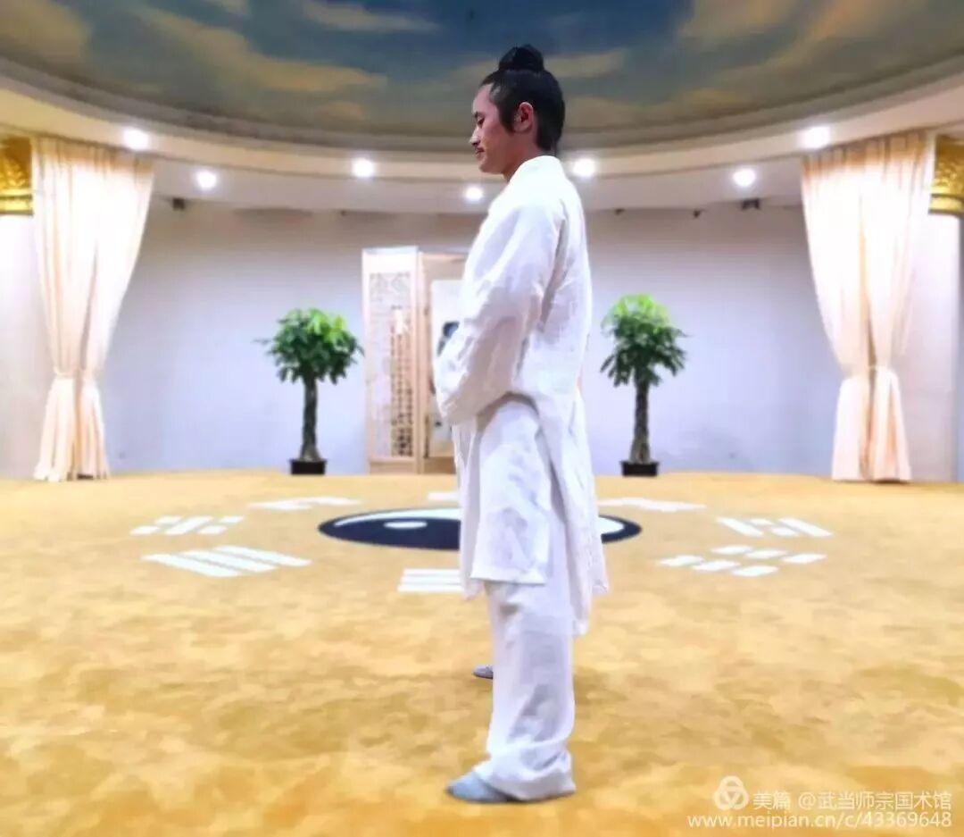 【秦师宗道长讲学堂】活骨气功第三式