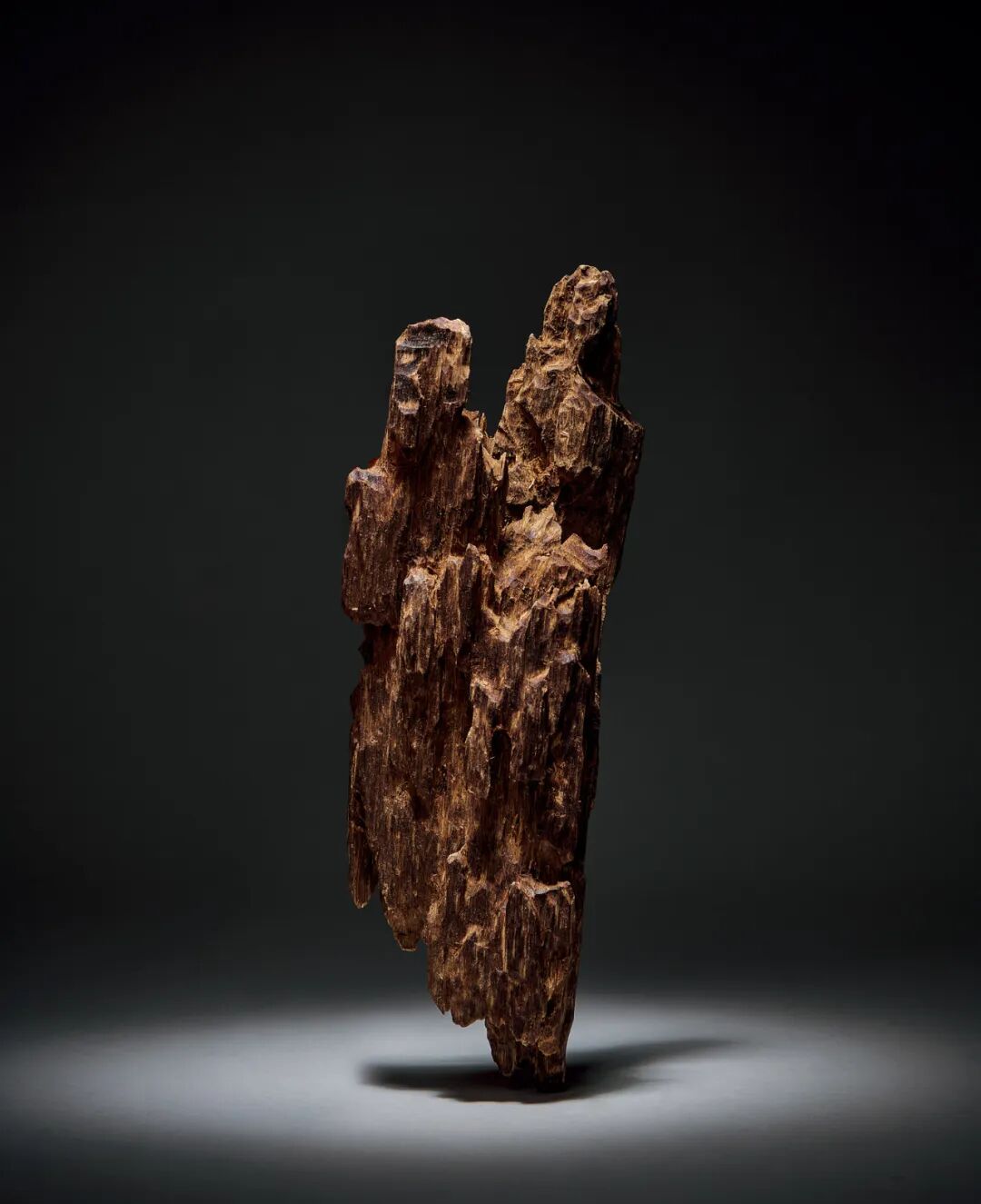 商周时期,中国人时常比德于香,《尚书》中"黍稷非馨,明德惟馨",令香不