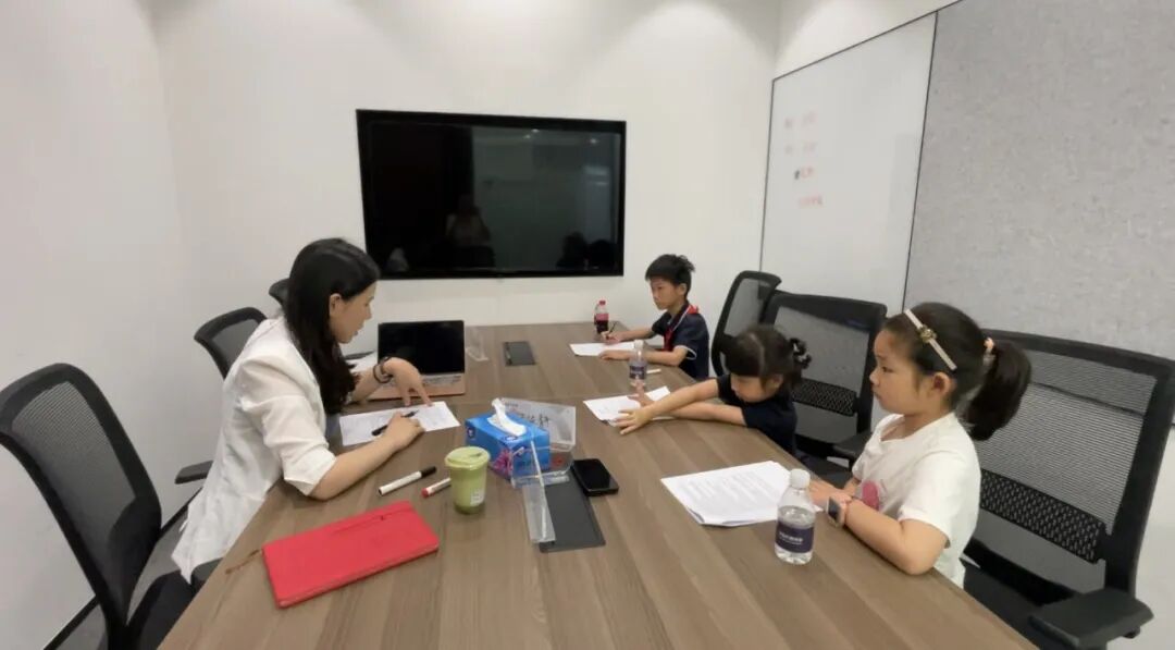 动态 | 走进普世万联，开启律政之旅——2024年暑期律政少年营开始啦！