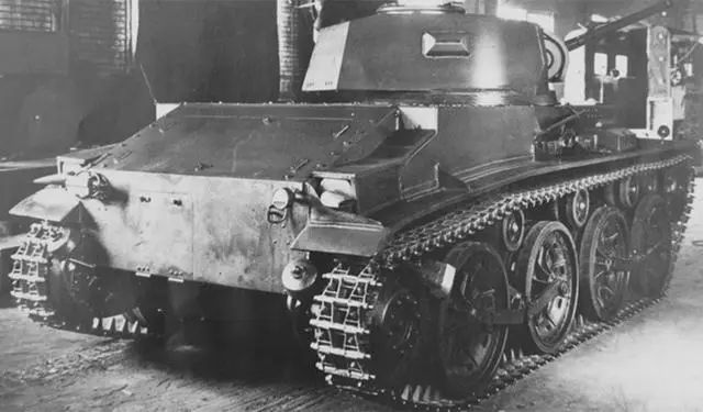 斯柯达T-15轻型坦克，二战德国的重型装甲侦察坦克的图2