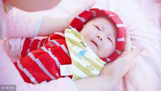 孕晚期梦到自己生了个男孩_孕妇梦见男人生育器_梦见生男孩孕妇