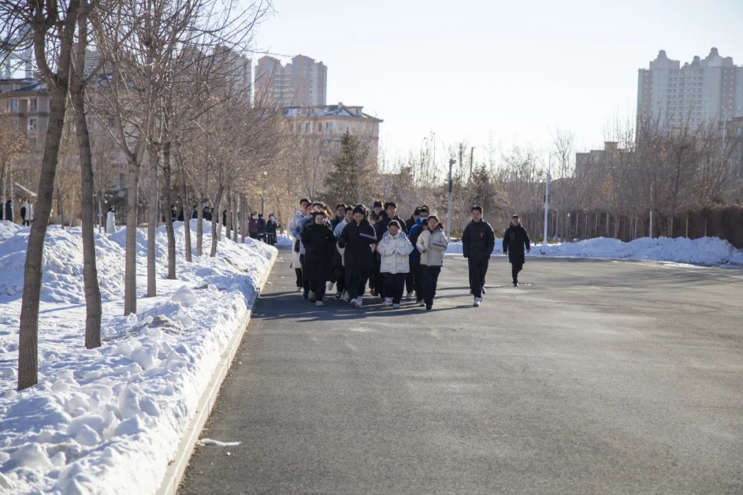 大庆中学排名_大庆中学开学时间表_大庆第四中学